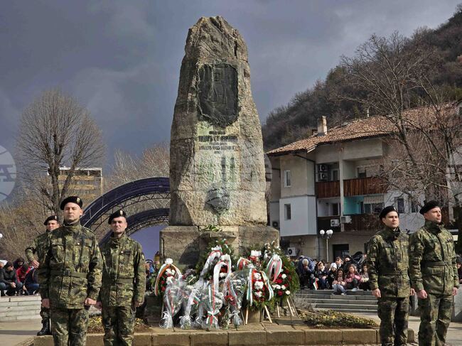 Ловеч - Трети март - церемония