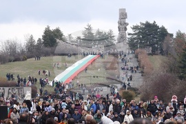 Панагюрище - Трети март - 110-метрово национално знаме