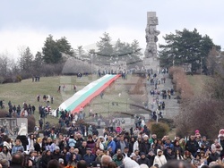 Панагюрище - Трети март - 110-метрово национално знаме
