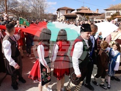 Панагюрище - Трети март - 110-метрово национално знаме