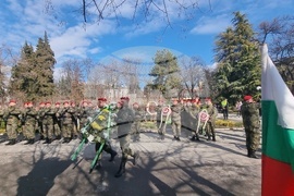 Стара Загора - издигане на националния трибагреник
