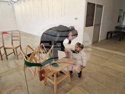 Самоков - Художествена галерия - тъкане на стан