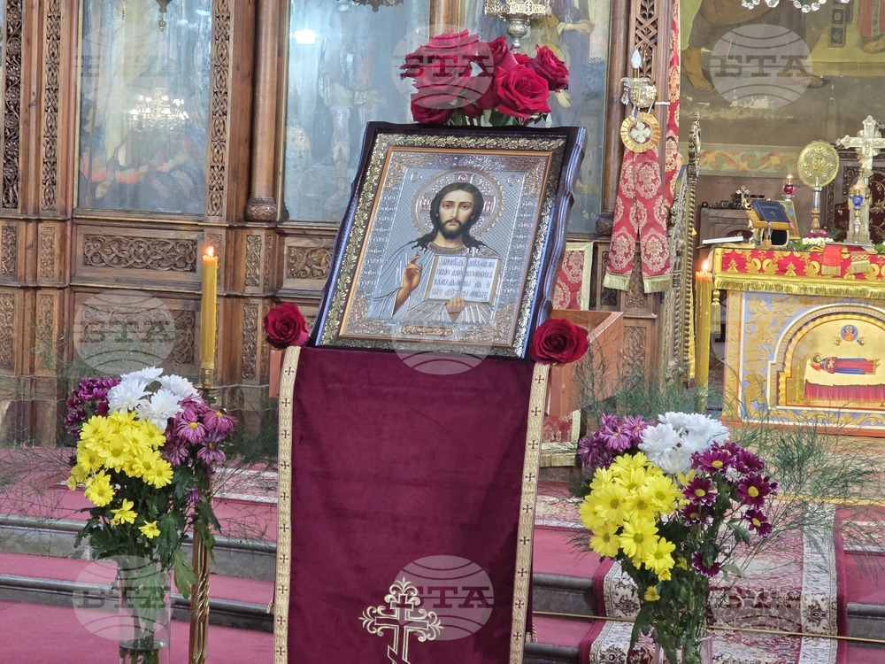 От Българската православна църковна община „Свети Климент Охридски“ в Мюнхен представиха допълнен график на богослуженията през февруари