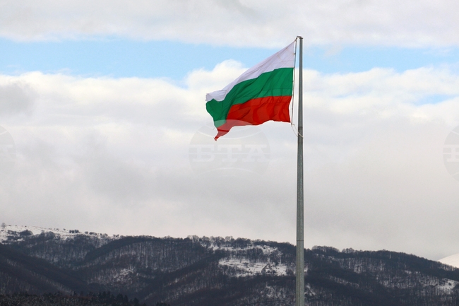 Българското посолство в Иран публикува информация за контакт при спешни случаи