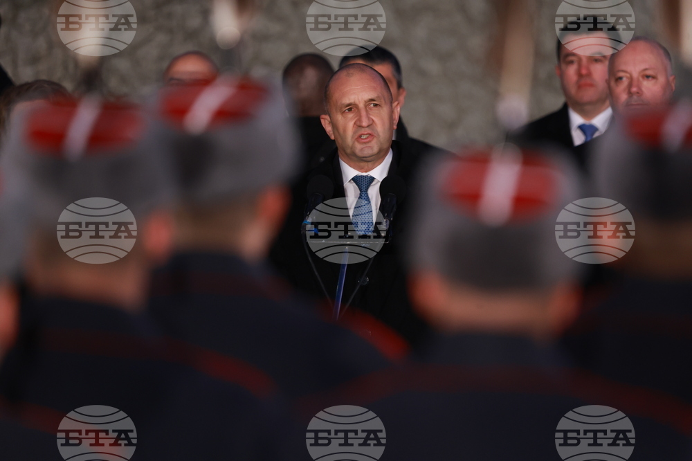 Национален празник на Република България - тържествена заря-проверка