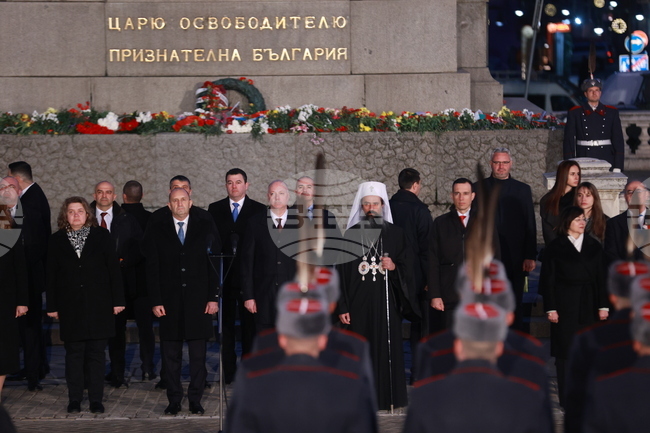 Национален празник на Република България - тържествена заря-проверка