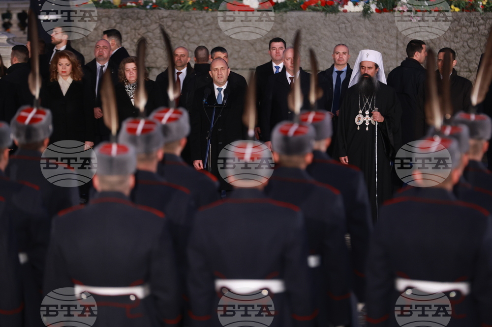 Национален празник на Република България - тържествена заря-проверка