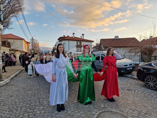 Самоков - Национален празник на Република България - отбелязване - шествие