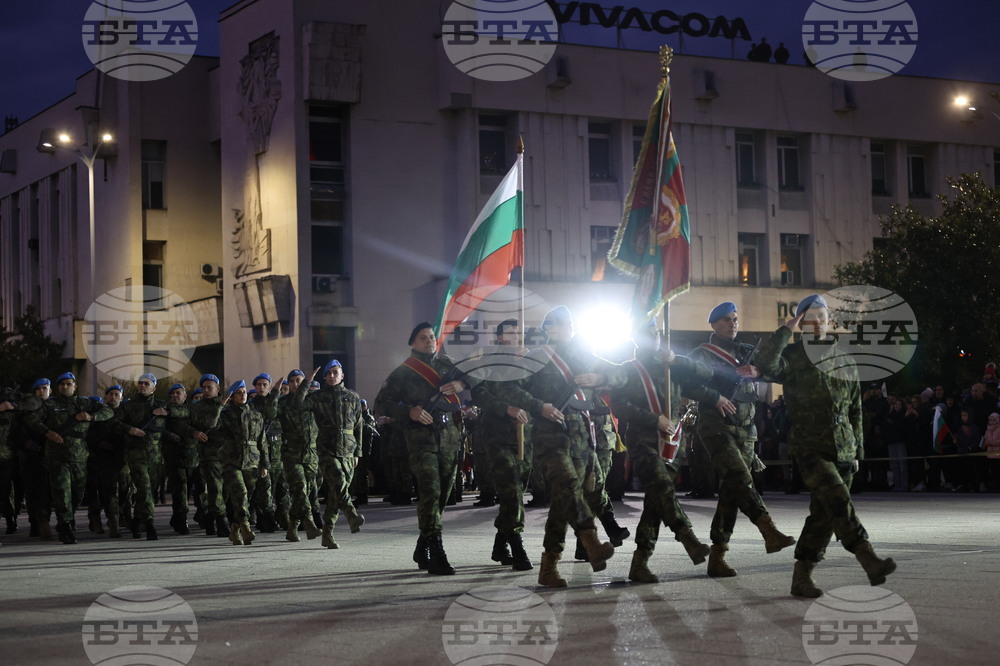 Пловдив - тържествена заря-проверка