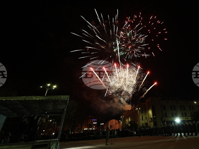 Пловдив - тържествена заря-проверка