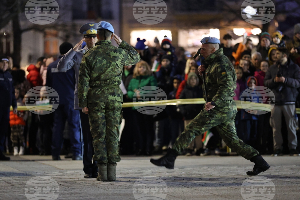 Пловдив - тържествена заря-проверка