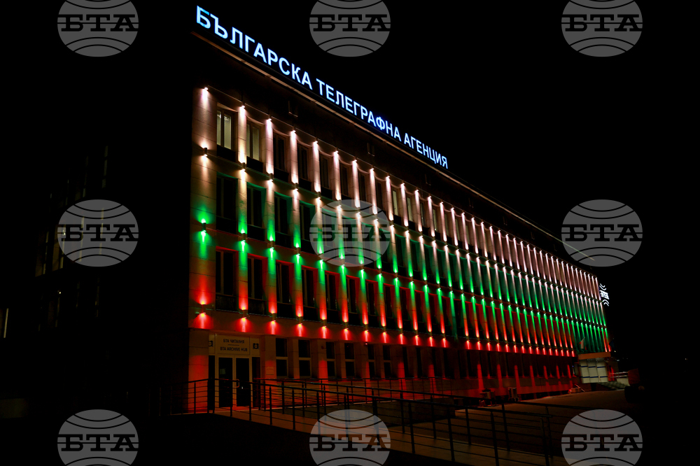 Българска телеграфна агенция - фасада - осветление - 3 март