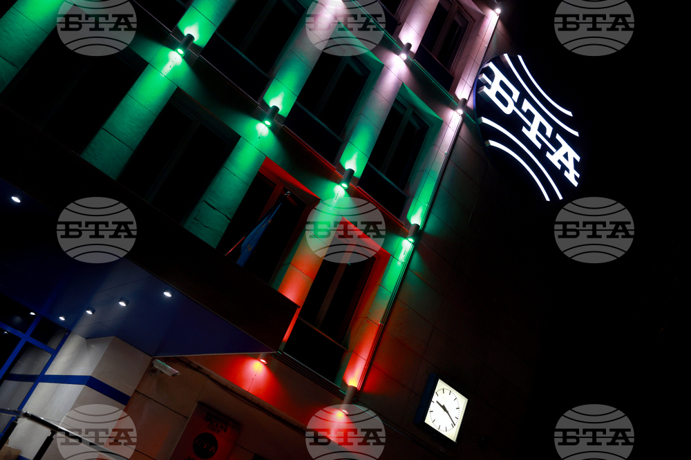 Българска телеграфна агенция - фасада - осветление - 3 март