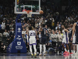 Kings Mavericks Basketball