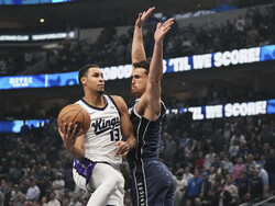 Kings Mavericks Basketball