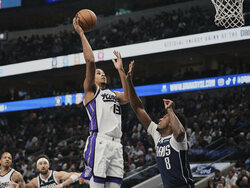 Kings Mavericks Basketball