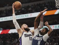 Kings Mavericks Basketball
