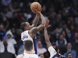 Kings Mavericks Basketball