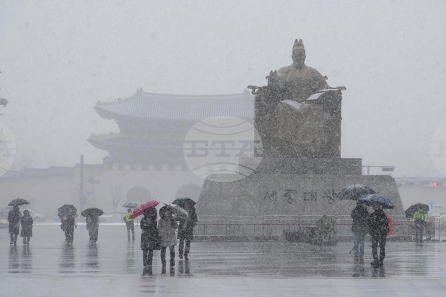 Министрите на индустрията на Южна Корея и Китай се разбраха да си сътрудничат в променящата се международна среда