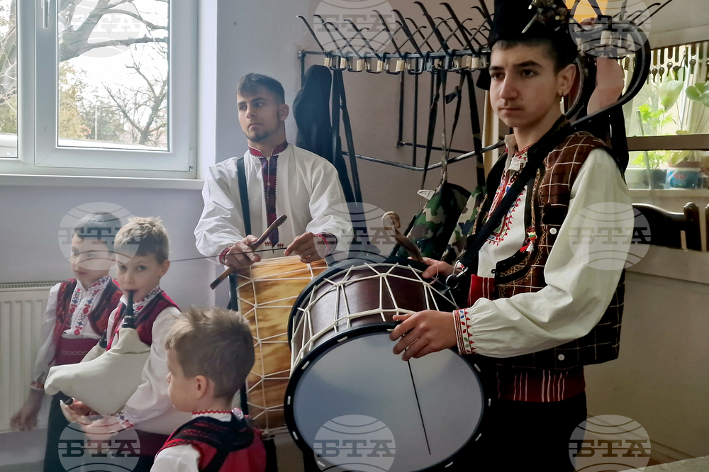 Разград - гайдарска група - читалище