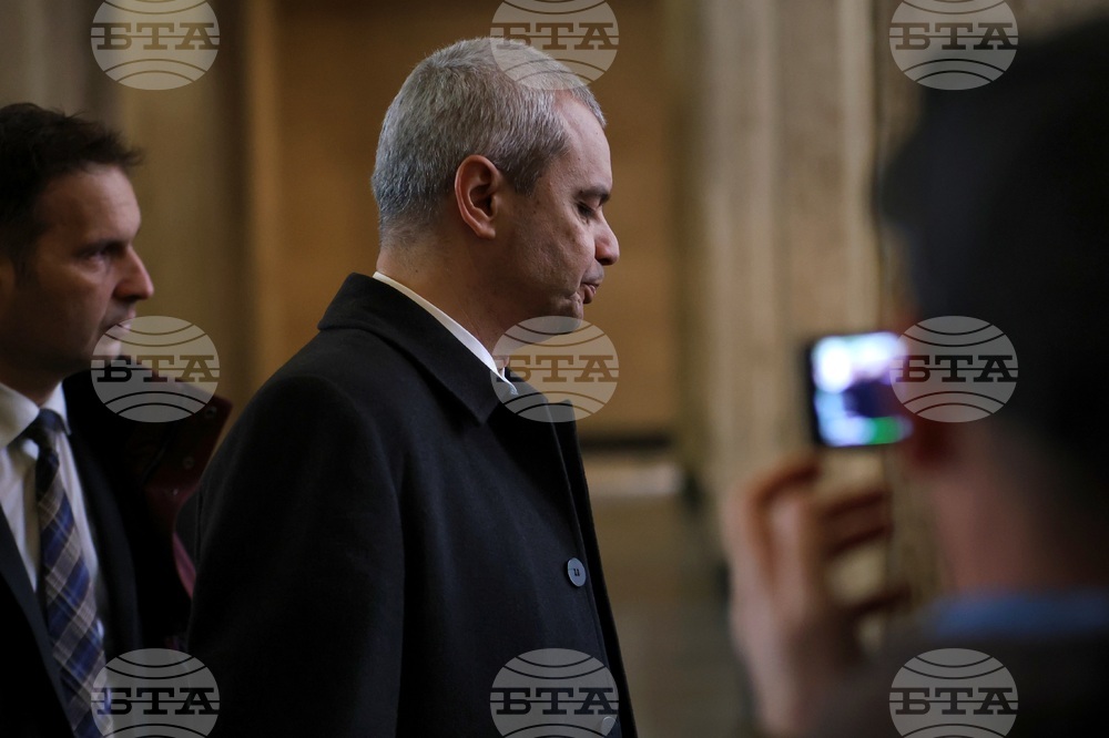 Vazrazhdane Floor Leader Says Prosecution Service Wiretaps All Party Members: "They Cannot Put Us All in Jail"