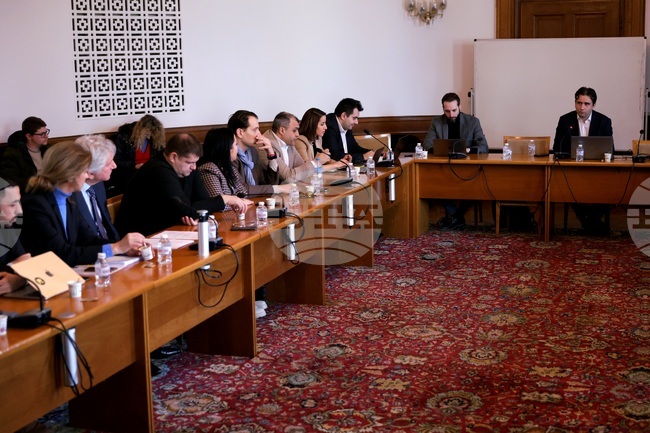 Божидар Божанов - кръгла маса 