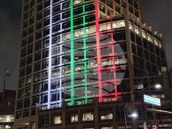 Българите в Лос Анджелис отбелязаха Трети март пред осветената в цветовете на националния  флаг сграда на общината 