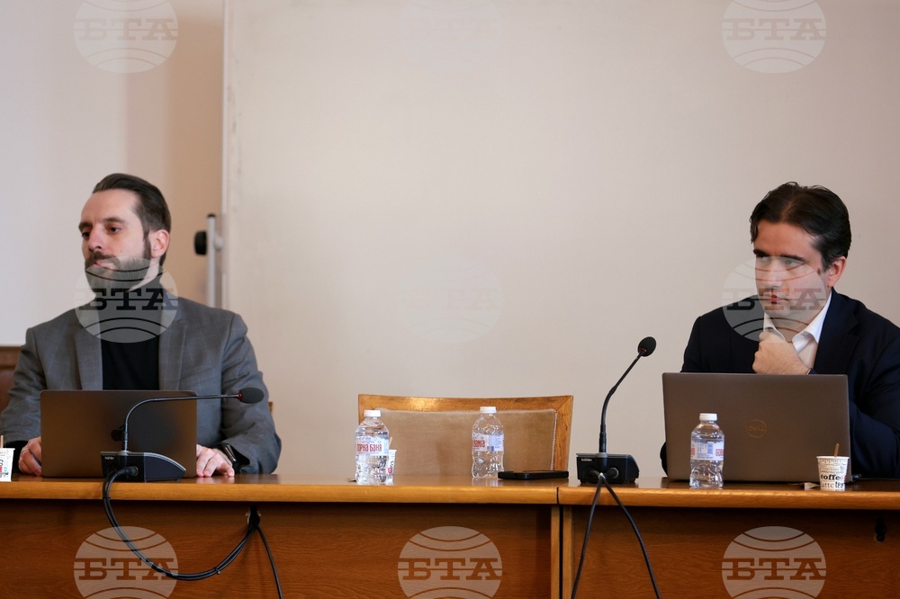 Божидар Божанов - кръгла маса