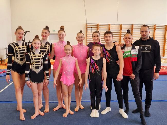 Община Сливен: Радостни новини от Федерацията по спортна акробатика 