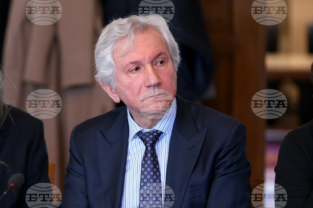 Народно събрание - кръгла маса - Огнян Траянов