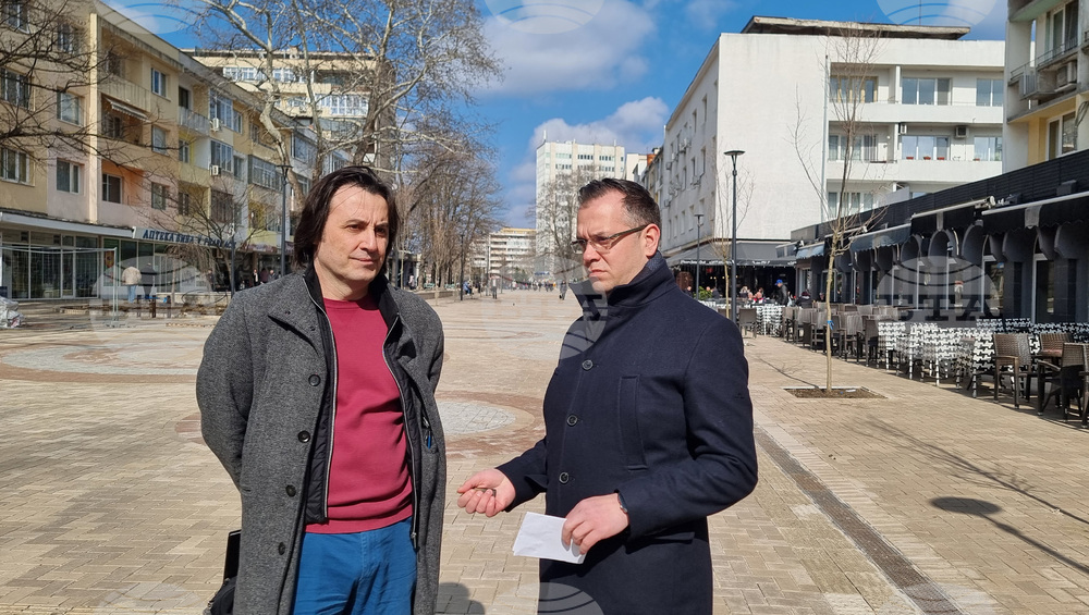 Въпреки ниските температури в Добрич от последните седмици, няма напукани павета от новата настилка на центъра на града, каза кметът 