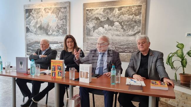 Book "The Republic of Macedonia in Bulgarian Politics, 1989-1996" Is Presented at Bulgarian Cultural Centre in Skopje