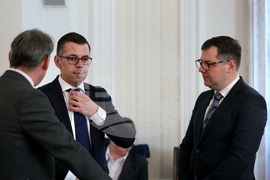 Народно събрание - представяне на кандидатите от ПП-ДБ за председател и за член на КЗК