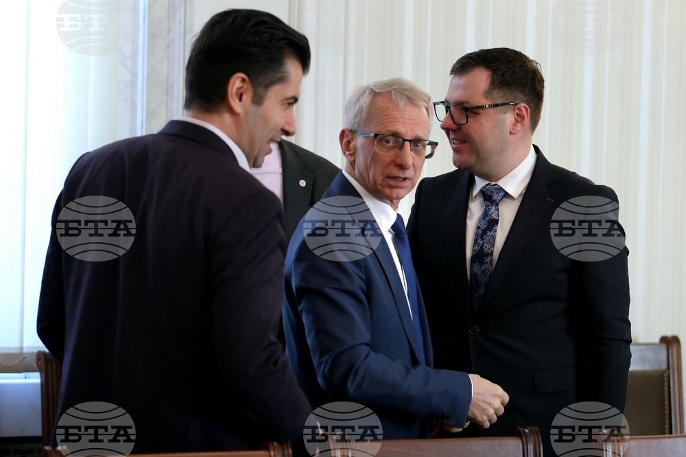 Народно събрание - представяне на кандидатите от ПП-ДБ за председател и за член на КЗК