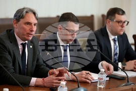 Народно събрание - представяне на кандидатите от ПП-ДБ за председател и за член на КЗК