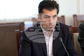 Народно събрание - представяне на кандидатите от ПП-ДБ за председател и за член на КЗК