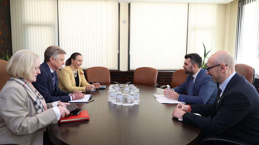 Необходимостта от продължаване на подкрепата за Украйна обсъдиха министър Георг Георгиев и посланиците на скандинавските държави 