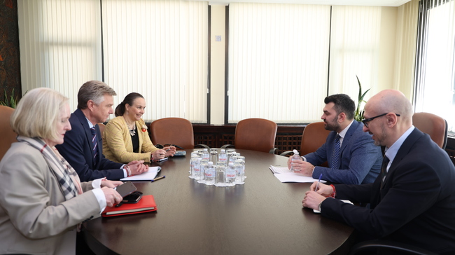 Необходимостта от продължаване на подкрепата за Украйна обсъдиха министър Георг Георгиев и посланиците на скандинавските държави 