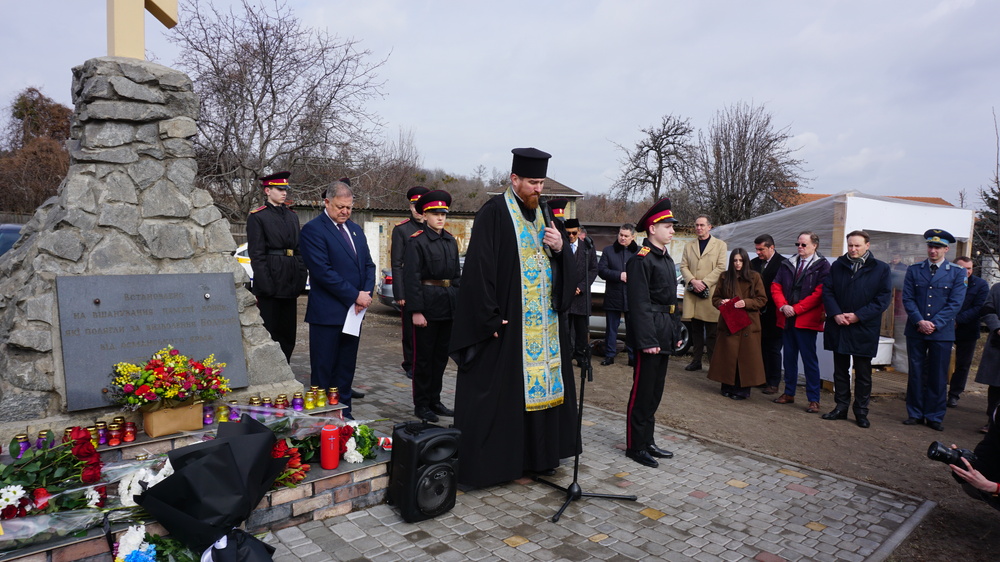 Тържествено събитие пред паметника на украинските войници и българските опълченци бе организирано от Посолството ни в Киев