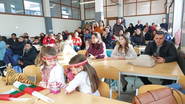 С тържествено честване бе отбелязан Трети март в училище „Пейо Яворов“ в Брюксел