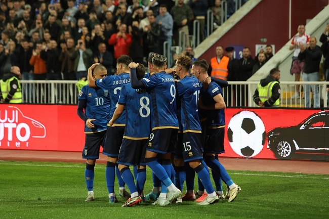 КосоваПрес: Футболистите на Косово излизат за приятелски мач срещу Армения през юни