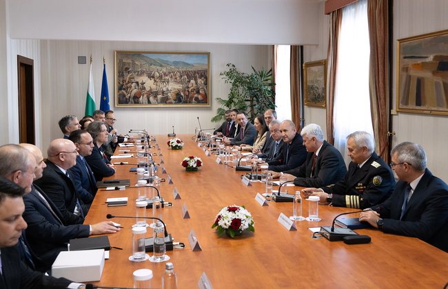 President Radev Meets with U.S. Air War College Representatives