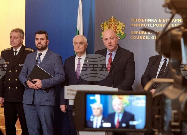 Справедливият и траен мир може да се постигне чрез сигурност за Украйна и за ЕС, каза Росен Желязков след Съвета по сигурност