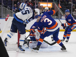 Jets Islanders Hockey