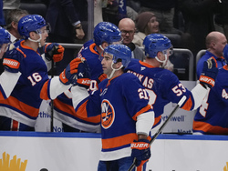 Jets Islanders Hockey