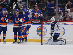 Jets Islanders Hockey