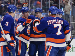 Jets Islanders Hockey