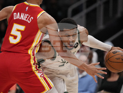 Bucks Hawks Basketball