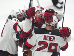 APTOPIX Devils Stars Hockey