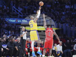 Pelicans Lakers Basketball